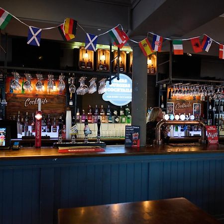 White Hart, Newmarket By Marston'S Inns Extérieur photo